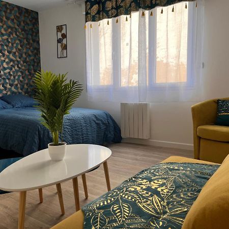 Studio Cosy Avec Terrasse, Proche Chantiers Et Airbus Saint-Nazaire  Exterior photo